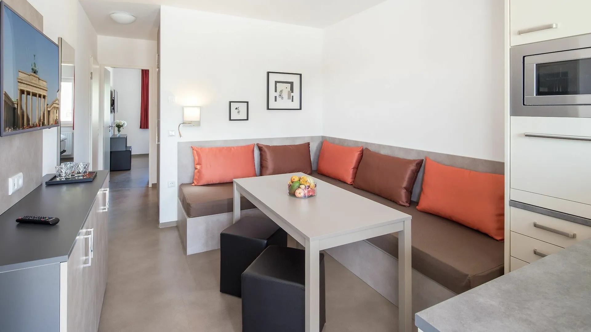 Trio Apartment Hotel Берлин